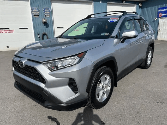 Toyota • RAV4 XLE